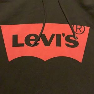 Levi’s sweatshirt